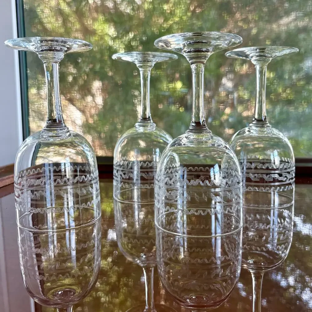 Set of 4 Vintage Etched Cordial Glasses Geometric Zigzag Pattern Stemware